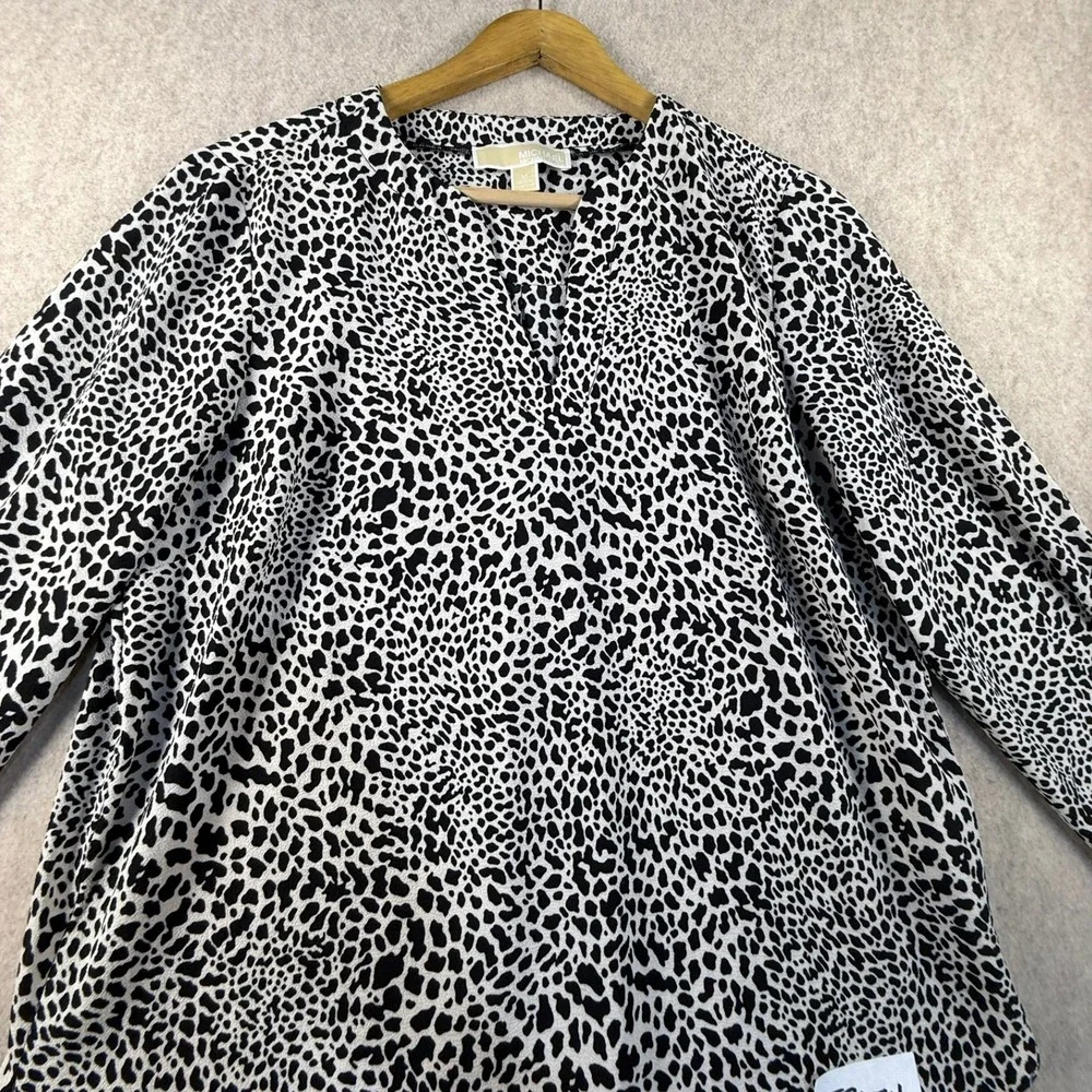 Michael Kors Womens Animal Print Split Neck Blouse Black White Size M T2074